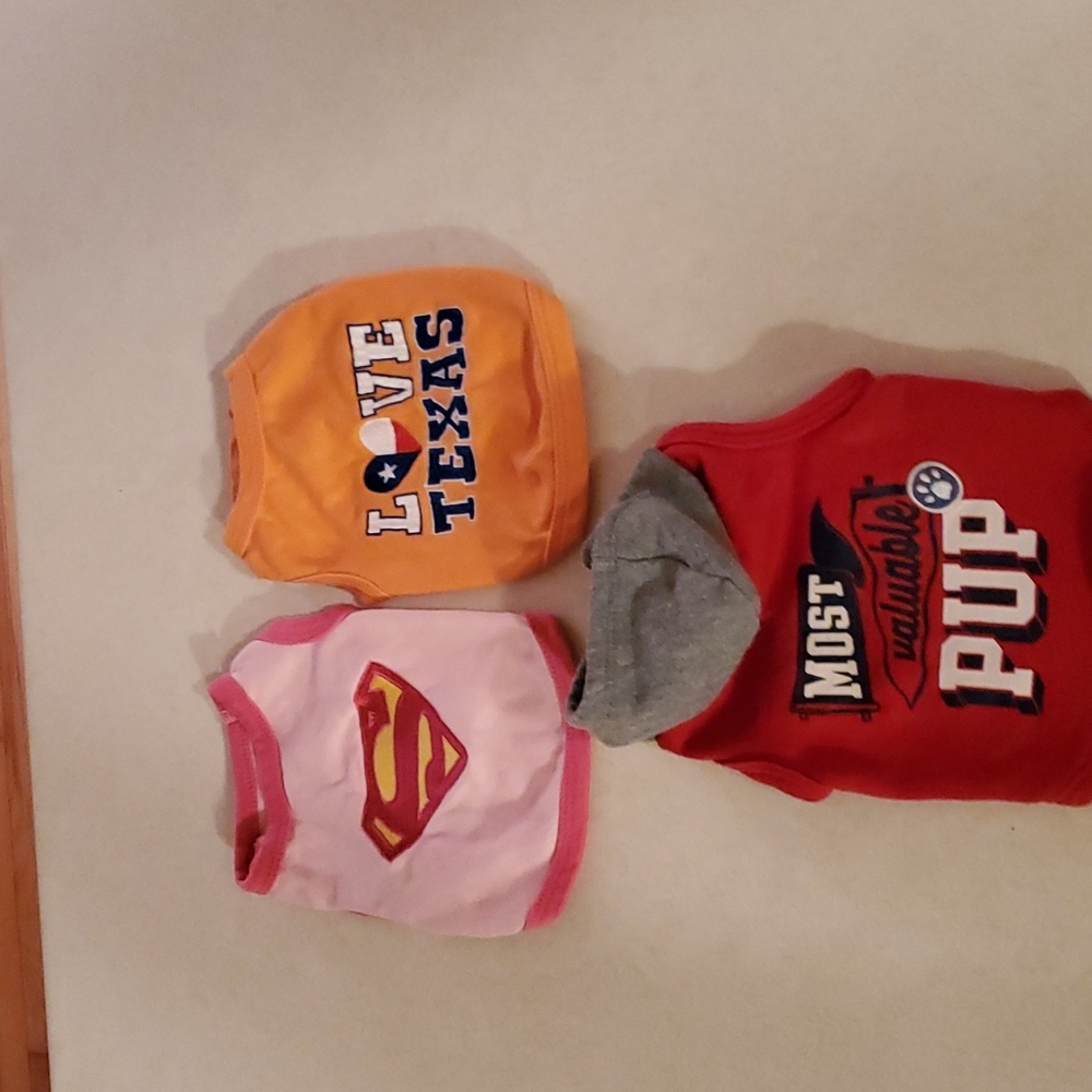 DOGGIE SHIRTS AS BUNDLE,  Size xs.